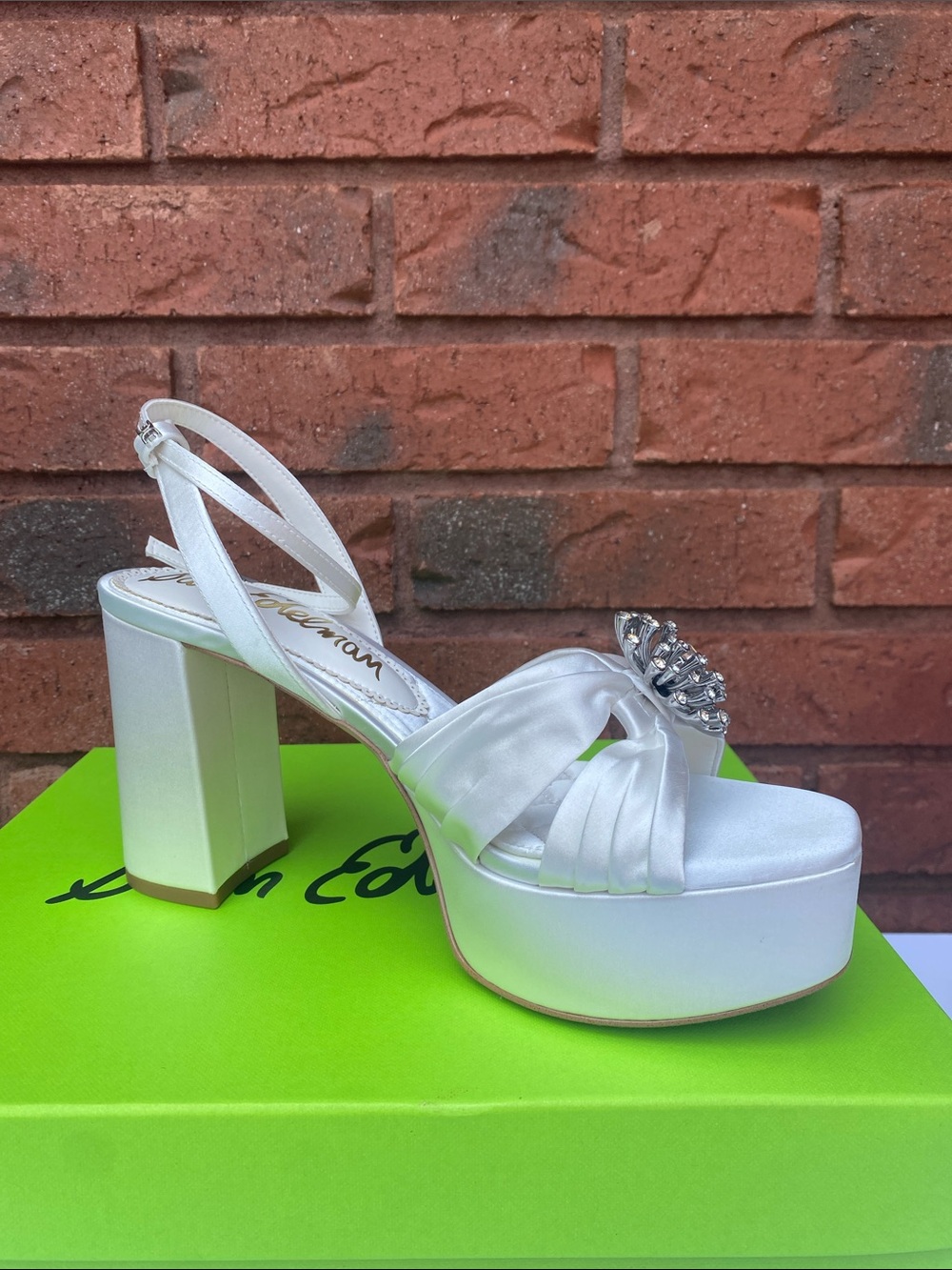 NWT Sam Edelman Pearl Satin Platform Sandals with Crystal Burst 8